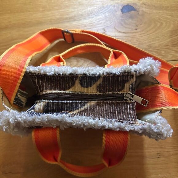 Bdg faux fur camo cross body - Picture 6 of 6